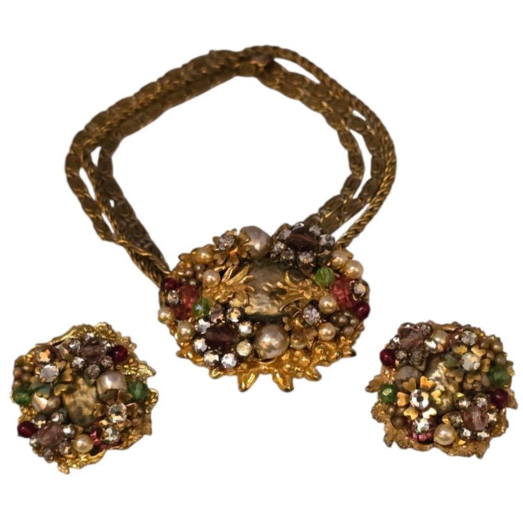 Vintage Signed Demario Bracelet & Clip-On Earrings Set (A8504)